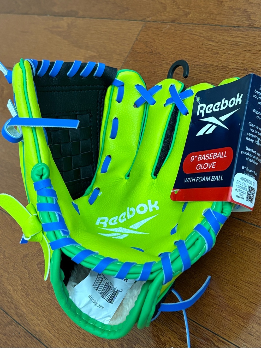 Reebok Baseball Glove Size 9” for Beginner Right Hand Throw Ball no foam ball